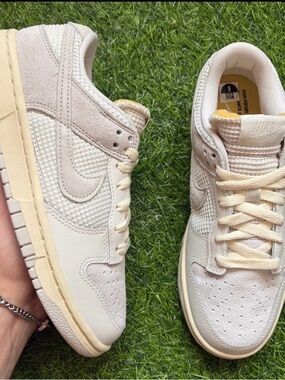 NEW Nike Dunk Low
Phantom Light Bone Men's
Size 6 = Women's Size 7.5